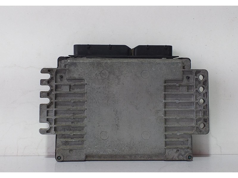 Recambio de centralita motor uce para nissan note (e11e) acenta referencia OEM IAM MEC37510 72010 R