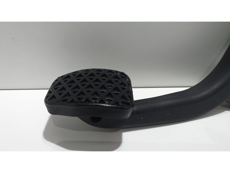 Recambio de pedal embrague para bmw serie 1 berlina (e81/e87) 120d referencia OEM IAM 35316761310 51554 