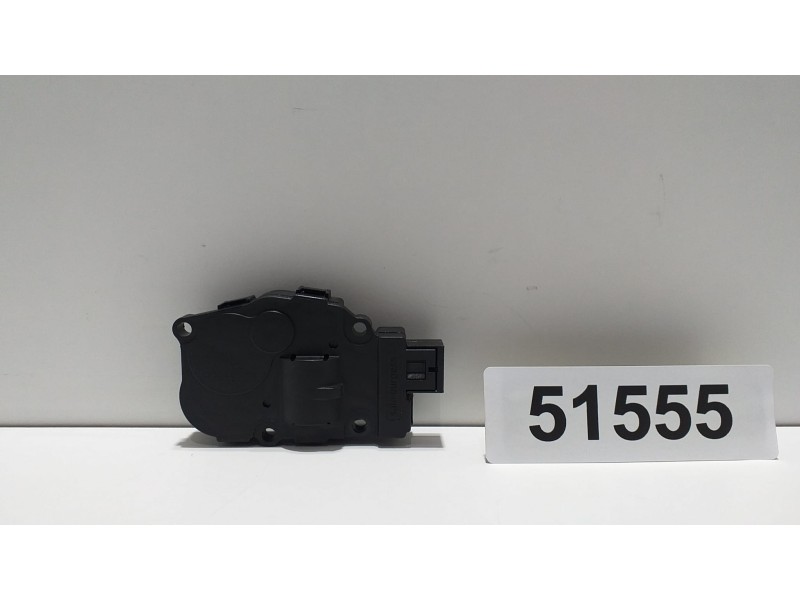 Recambio de motor apertura trampillas climatizador para bmw serie 1 berlina (e81/e87) 120d referencia OEM IAM EFB321 51555 