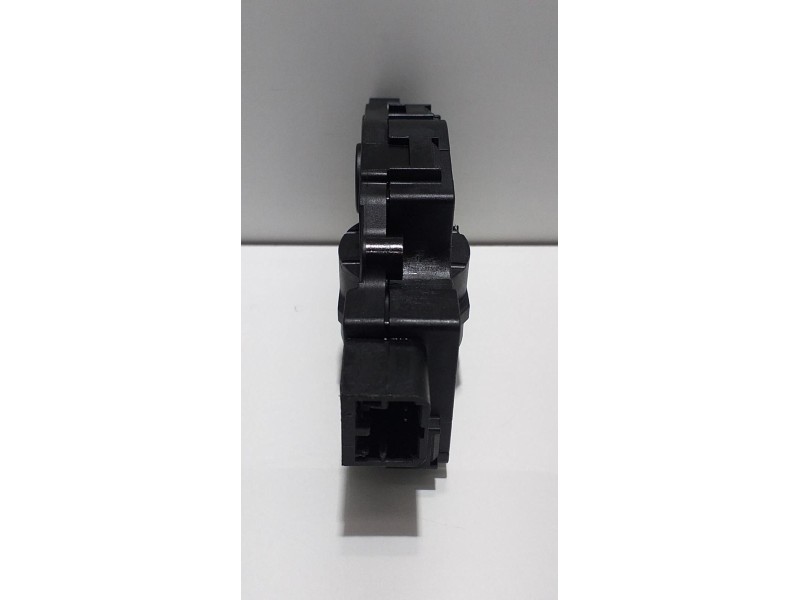 Recambio de motor apertura trampillas climatizador para bmw serie 1 berlina (e81/e87) 120d referencia OEM IAM EFB321 51555 