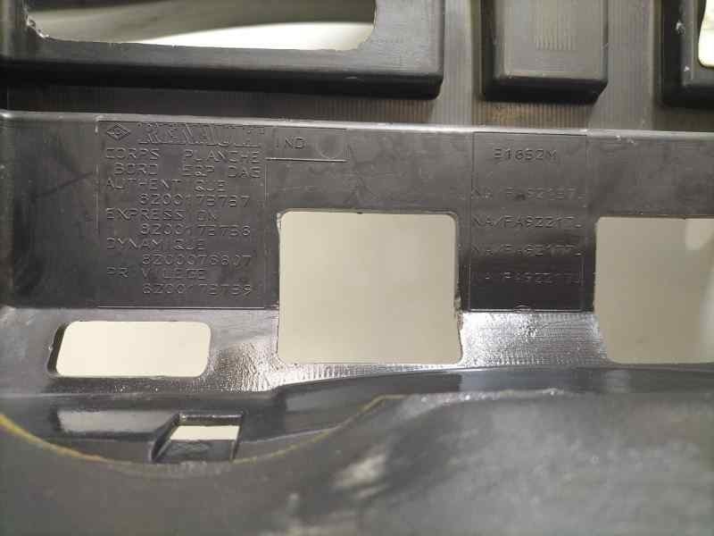 Recambio de salpicadero para renault megane ii coupe/cabrio confort authentique referencia OEM IAM 8200173737 84010 