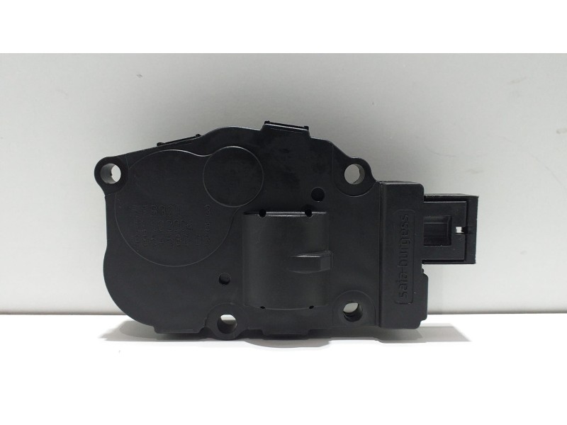Recambio de motor apertura trampillas climatizador para bmw serie 1 berlina (e81/e87) 120d referencia OEM IAM EFB321 51555 