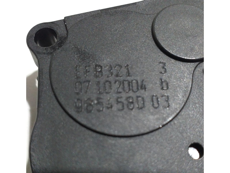 Recambio de motor apertura trampillas climatizador para bmw serie 1 berlina (e81/e87) 120d referencia OEM IAM EFB321 51556 