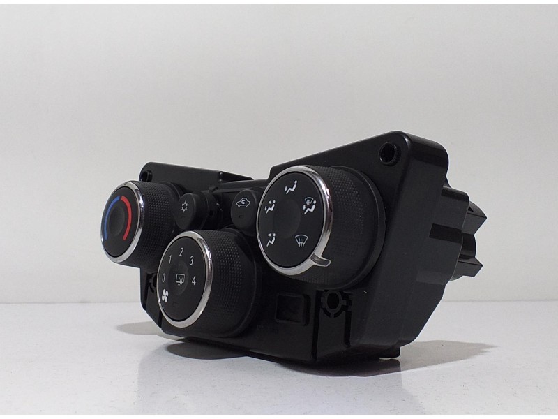 Recambio de mando climatizador para chevrolet aveo ls referencia OEM IAM 95465996 63558  Recambio de mando climatizador para chevrolet aveo ls referencia OEM IAM 95465996 63558