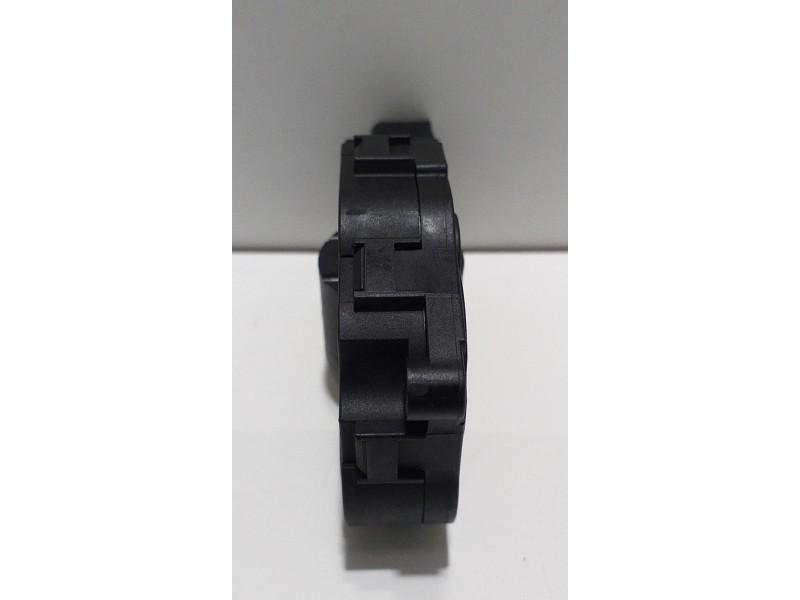 Recambio de motor apertura trampillas climatizador para bmw serie 1 berlina (e81/e87) 120d referencia OEM IAM EFB321 51556 