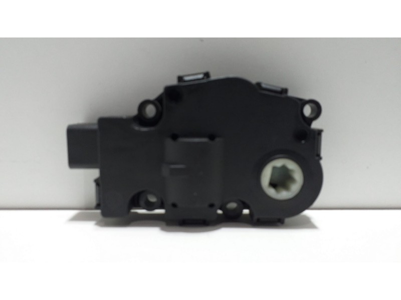 Recambio de motor apertura trampillas climatizador para bmw serie 1 berlina (e81/e87) 120d referencia OEM IAM EFB321 51556 