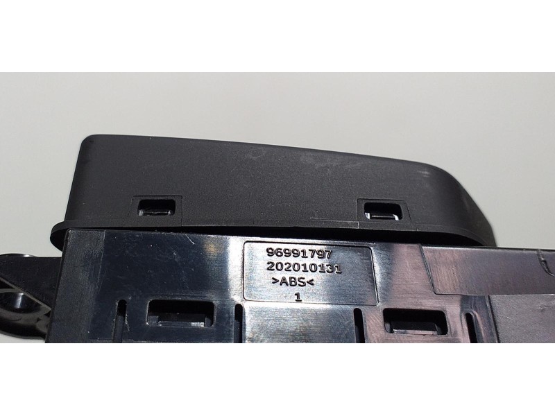 Recambio de modulo electronico para chevrolet aveo berlina hatchback 1.2 cat referencia OEM IAM 96991797 63598 