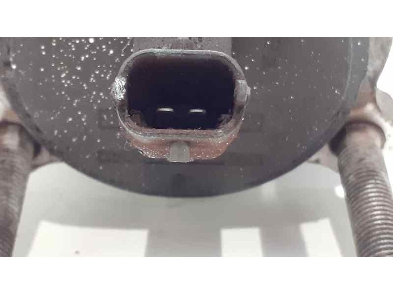 Recambio de buje para saab 9-3 sport hatch 2.0 t vector referencia OEM IAM  38833 