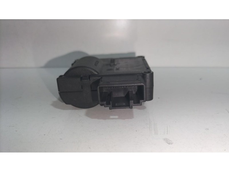 Recambio de motor apertura trampillas climatizador para audi a6 allroad quattro (4fh) 3.0 tdi referencia OEM IAM 4F0820511A 7981