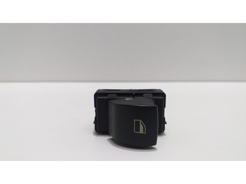 Recambio de mando elevalunas trasero izquierdo para bmw serie 1 berlina (e81/e87) 120d referencia OEM IAM 6935534 51612 