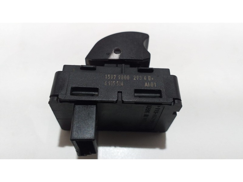 Recambio de mando elevalunas trasero derecho para bmw serie 1 berlina (e81/e87) 120d referencia OEM IAM 6935534 51613 