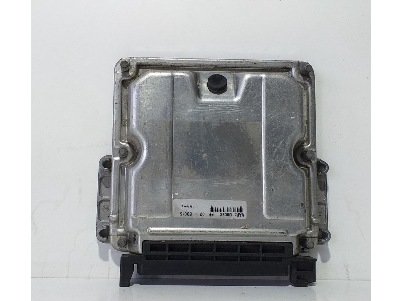 Recambio de centralita motor uce para peugeot 406 berlina (s1/s2) srdt pack referencia OEM IAM 9641607680 72130 R