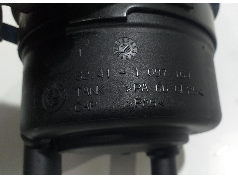 Recambio de deposito servo para bmw serie 1 berlina (e81/e87) 120d referencia OEM IAM 32411097164 51617 