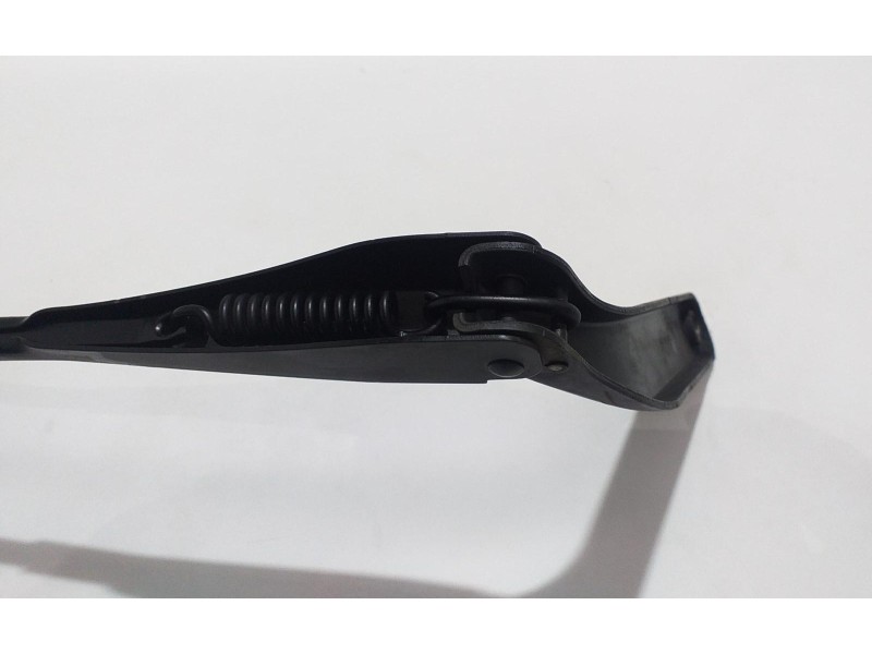 Recambio de brazo limpia delantero izquierdo para bmw serie 1 berlina (e81/e87) 120d referencia OEM IAM 61619450003 51621 