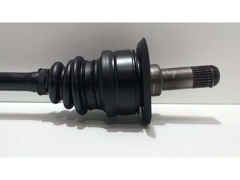 Recambio de transmision trasera derecha para bmw serie 3 touring (f31) 318d referencia OEM IAM 8680348 51624 