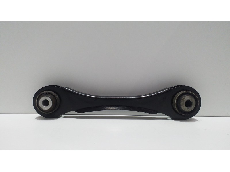 Recambio de brazo suspension superior trasero izquierdo para bmw serie 3 touring (f31) 318d referencia OEM IAM 6792539 51628 