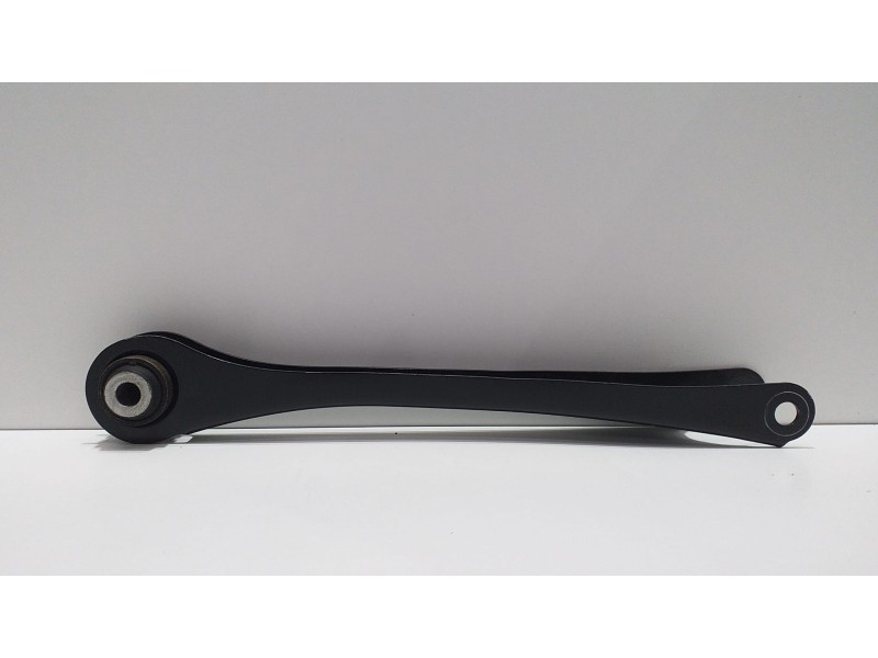 Recambio de brazo suspension inferior trasero izquierdo para bmw serie 3 touring (f31) 318d referencia OEM IAM 6792525 51633 