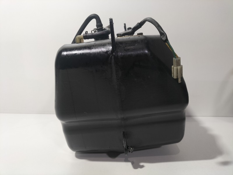 Recambio de deposito combustible para » otros... tgb x- motion 125 tgb x- motion 125 referencia OEM IAM G/KU 79677 