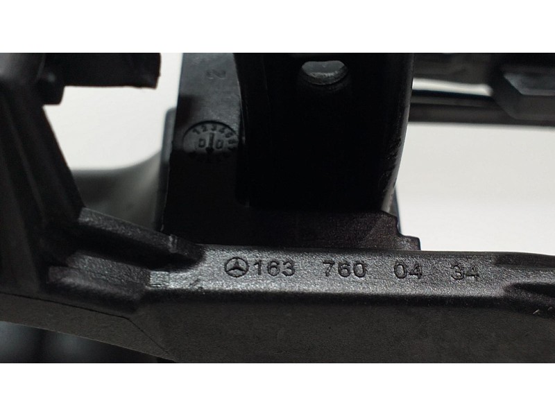 Recambio de maneta exterior trasera izquierda para mercedes-benz clase m (w163) 320 (163.154) referencia OEM IAM 1637600434 6367