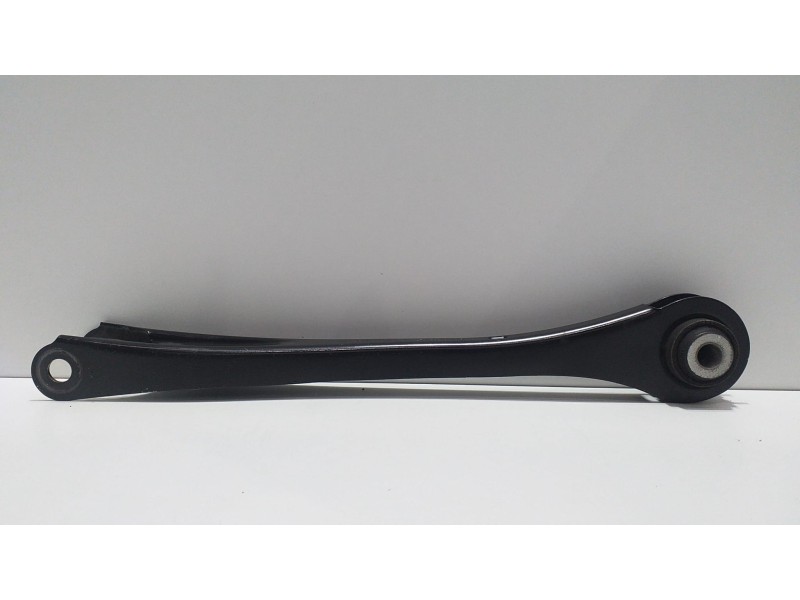 Recambio de brazo suspension inferior trasero derecho para bmw serie 3 touring (f31) 318d referencia OEM IAM 6792525 51634 