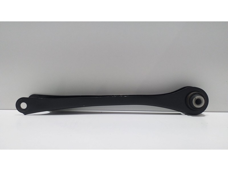 Recambio de brazo suspension inferior trasero derecho para bmw serie 3 touring (f31) 318d referencia OEM IAM 6792525 51634 