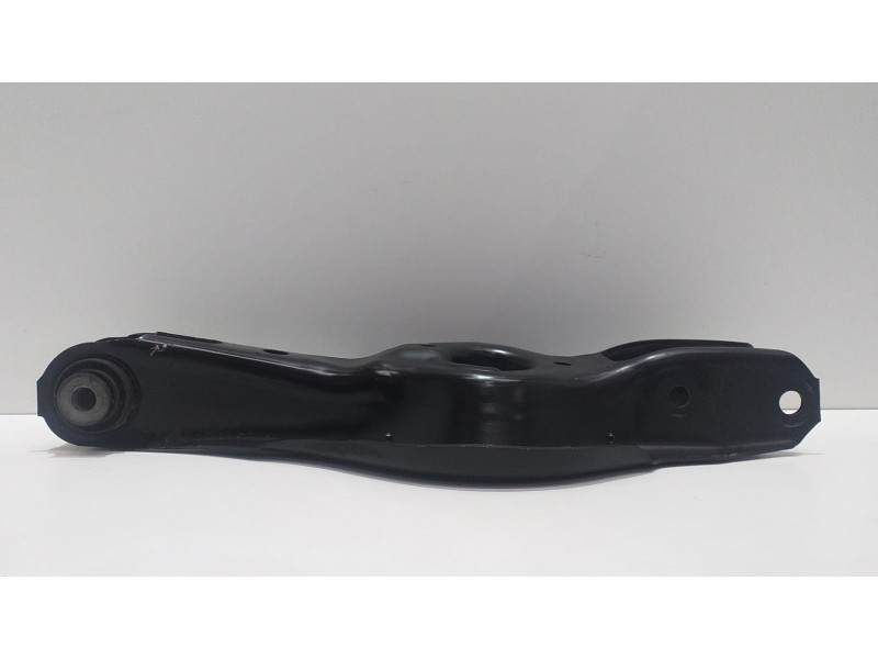 Recambio de brazo suspension inferior trasero derecho para bmw serie 3 touring (f31) 318d referencia OEM IAM 33326867540 51637 