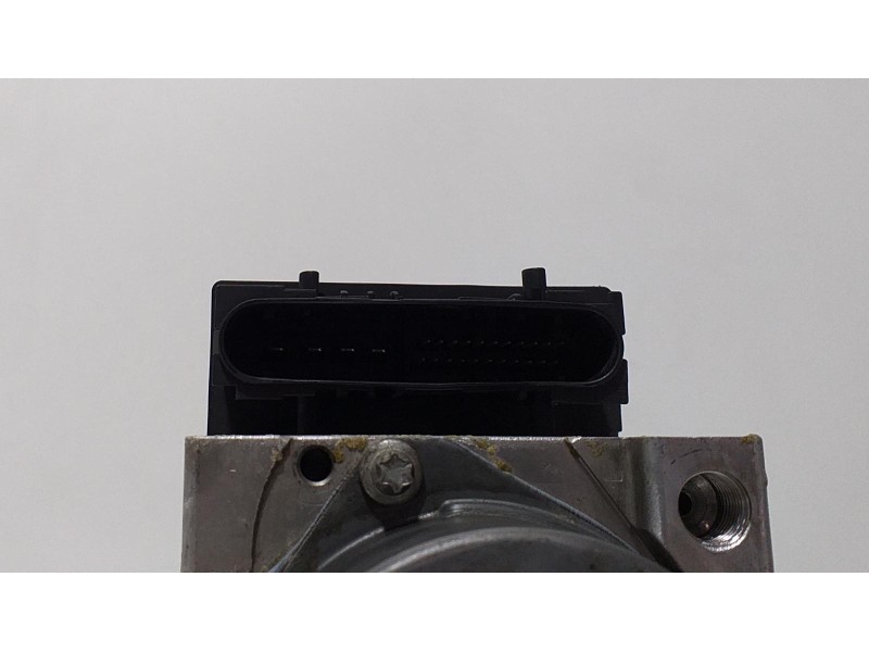 Recambio de abs para renault scenic ii 1.5 dci diesel cat referencia OEM IAM 8200527390 63690 