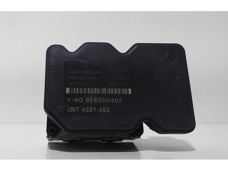 Recambio de abs para kia sportage concept 4x2 referencia OEM IAM 58920-3U100 63693 