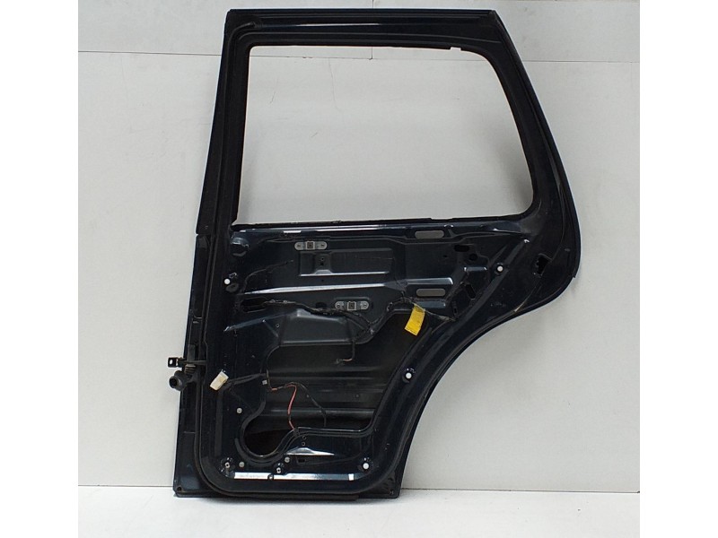 Recambio de puerta trasera derecha para mercedes-benz clase m (w163) 320 (163.154) referencia OEM IAM 1637301605 63712 