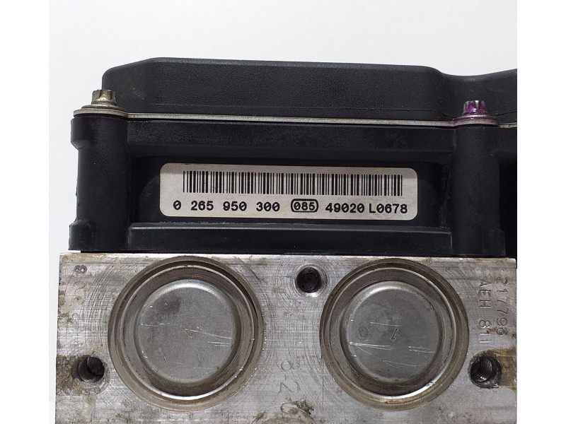 Recambio de abs para renault scenic ii 1.9 dci diesel referencia OEM IAM 8200344607 63715 