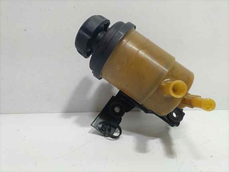 Recambio de deposito servo para hyundai tucson (jm) 2.0 crdi comfort (4wd) referencia OEM IAM D4EA 84191 