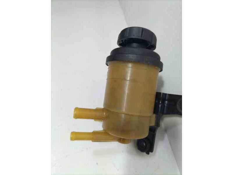 Recambio de deposito servo para hyundai tucson (jm) 2.0 crdi comfort (4wd) referencia OEM IAM D4EA 84191 