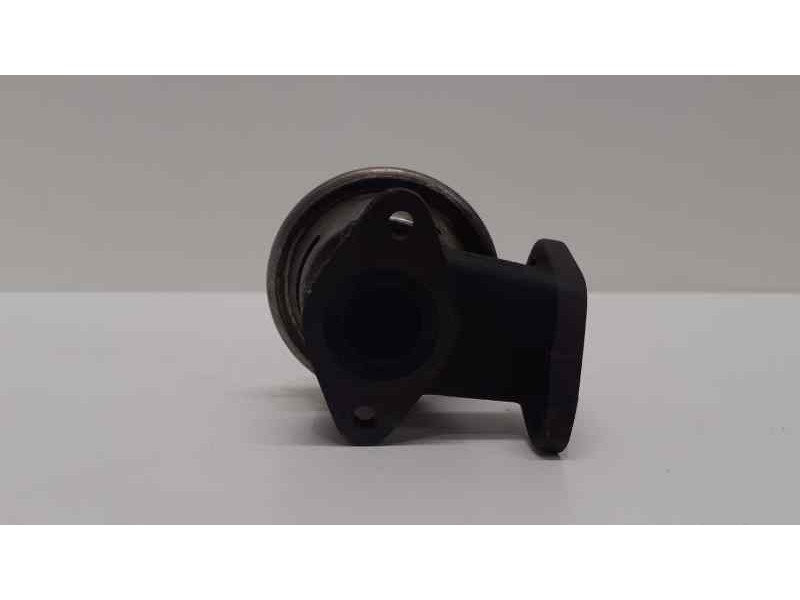 Recambio de valvula egr para nissan terrano/terrano.ii (r20) comfort referencia OEM IAM 72233200 38958 