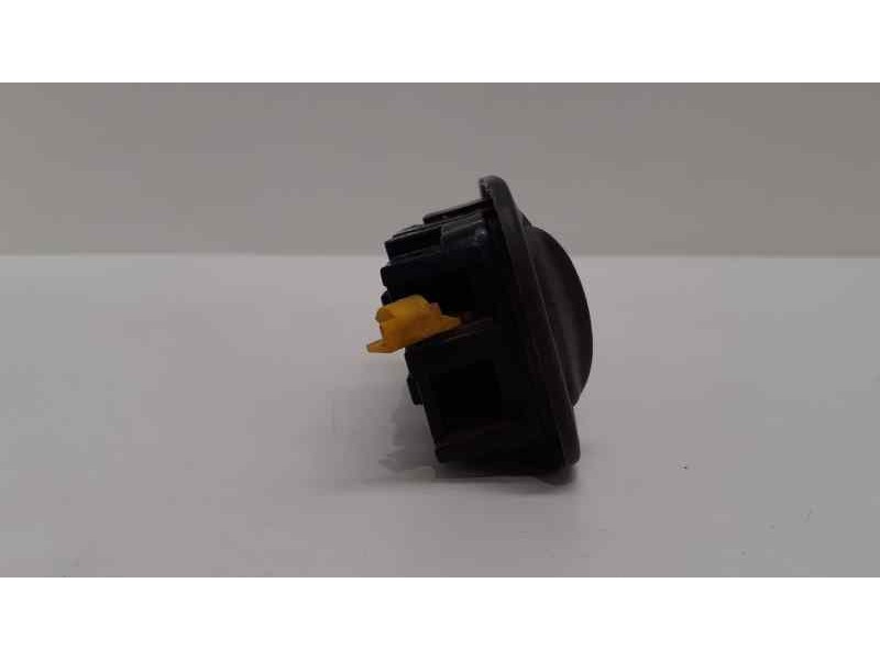 Recambio de maneta interior delantera izquierda para nissan terrano/terrano.ii (r20) comfort referencia OEM IAM 8067190J00 38996