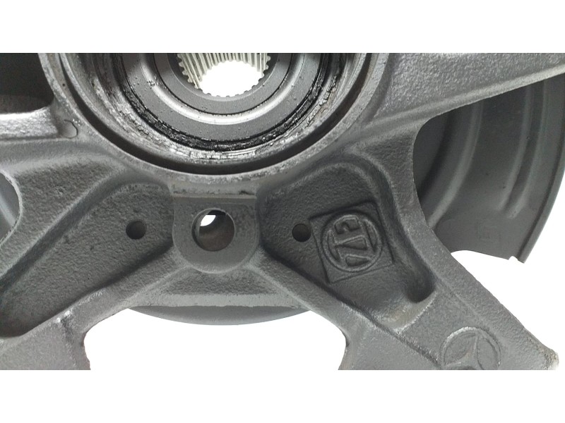 Recambio de mangueta trasera derecha para mercedes-benz clase m (w163) 320 (163.154) referencia OEM IAM 112942 63736 