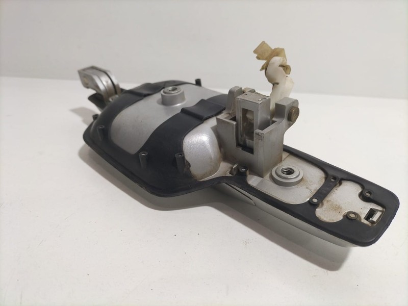 Recambio de maneta exterior trasera derecha para mitsubishi montero (v60/v70) 3.2 di-d instyle (5-ptas.) referencia OEM IAM MR43