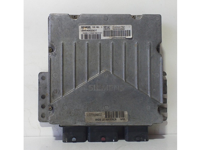 Recambio de centralita motor uce para citroën xsara berlina 2.0 hdi 66kw premier referencia OEM IAM 9646529580 72327 R