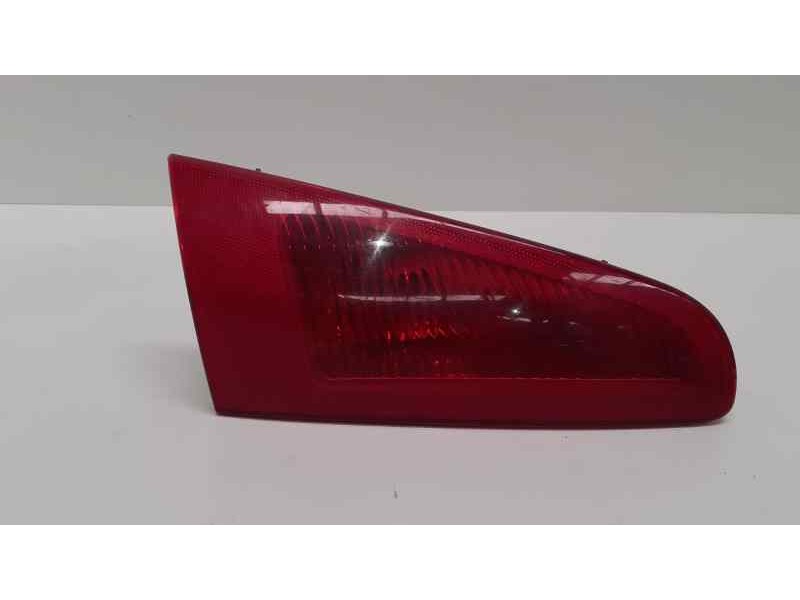 Recambio de piloto trasero izquierdo interior para alfa romeo 147 (190) 1.9 jtd distinctive referencia OEM IAM  39053 