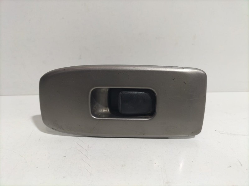 Recambio de mando elevalunas trasero derecho para mitsubishi montero (v60/v70) 3.2 di-d instyle (5-ptas.) referencia OEM IAM MR4