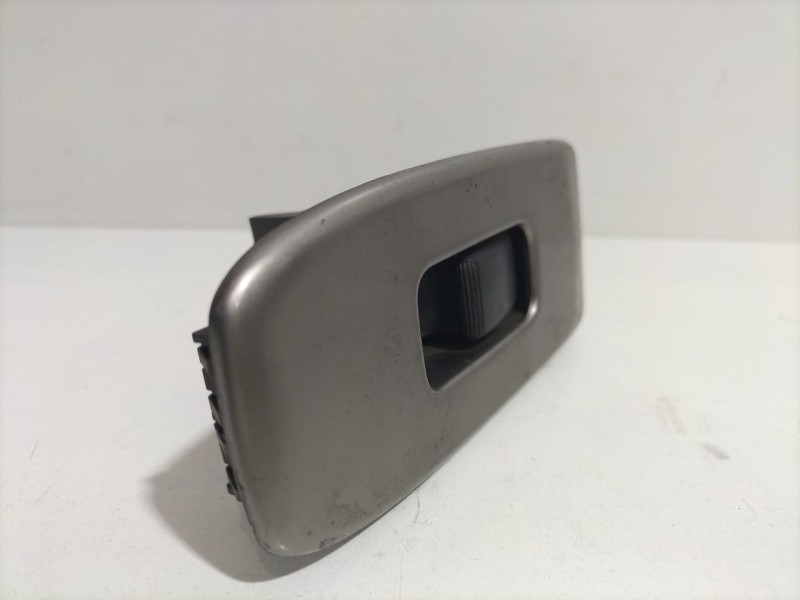 Recambio de mando elevalunas trasero derecho para mitsubishi montero (v60/v70) 3.2 di-d instyle (5-ptas.) referencia OEM IAM MR4