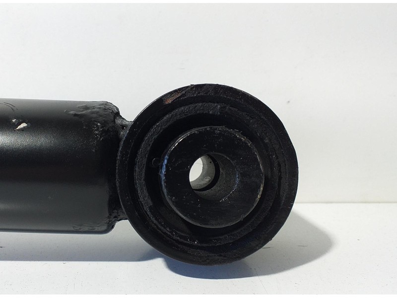 Recambio de amortiguador trasero izquierdo para land rover range rover sport autobiography hybrid referencia OEM IAM DPLA18W002A