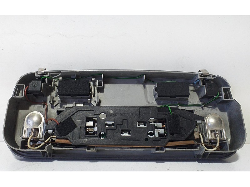 Recambio de luz interior para audi s4 cabriolet (8h) 4.2 referencia OEM IAM 8H0947111K 39103 