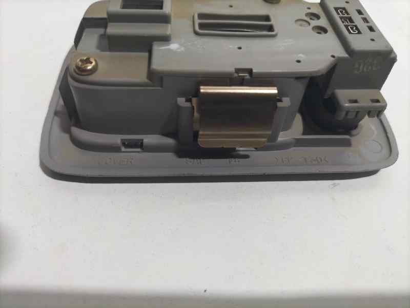 Recambio de luz interior para mitsubishi montero (v60/v70) 3.2 di-d instyle (5-ptas.) referencia OEM IAM MR608418 79963 