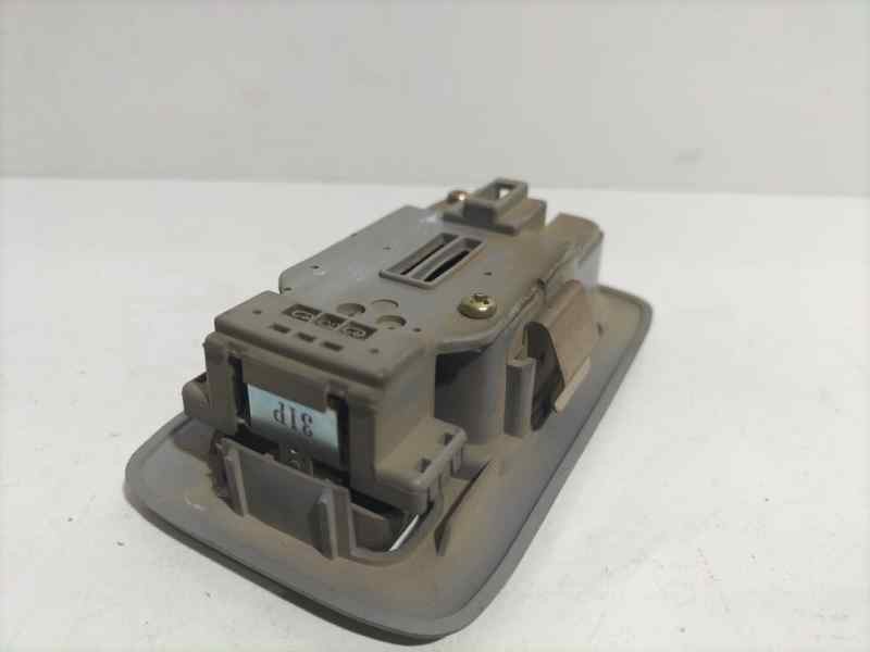 Recambio de luz interior para mitsubishi montero (v60/v70) 3.2 di-d instyle (5-ptas.) referencia OEM IAM MR608418 79963 