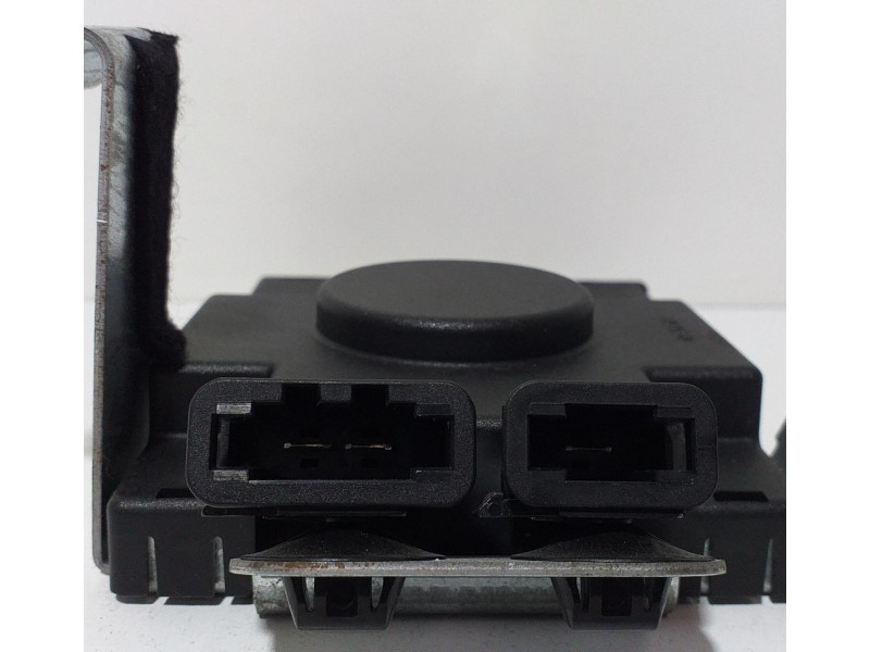 Recambio de modulo electronico para audi a3 sportback (8p) 1.9 tdi ambiente referencia OEM IAM 8P0035225D 63832 