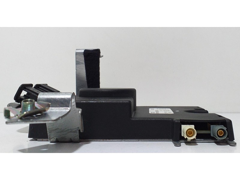 Recambio de modulo electronico para audi a3 sportback (8p) 1.9 tdi ambiente referencia OEM IAM 8P0035225D 63832 