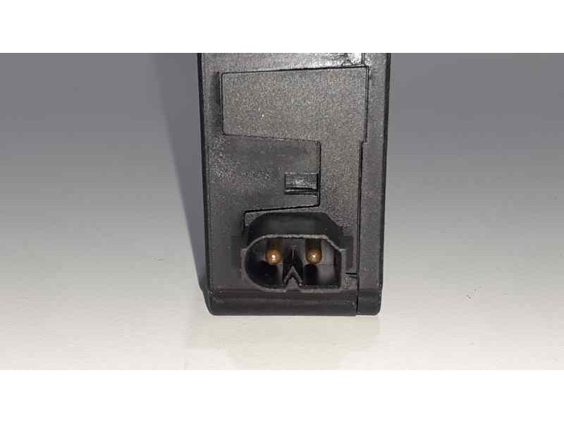 Recambio de tapa exterior combustible para bmw serie 3 berlina (e46) 320d referencia OEM IAM 8372240 39136 