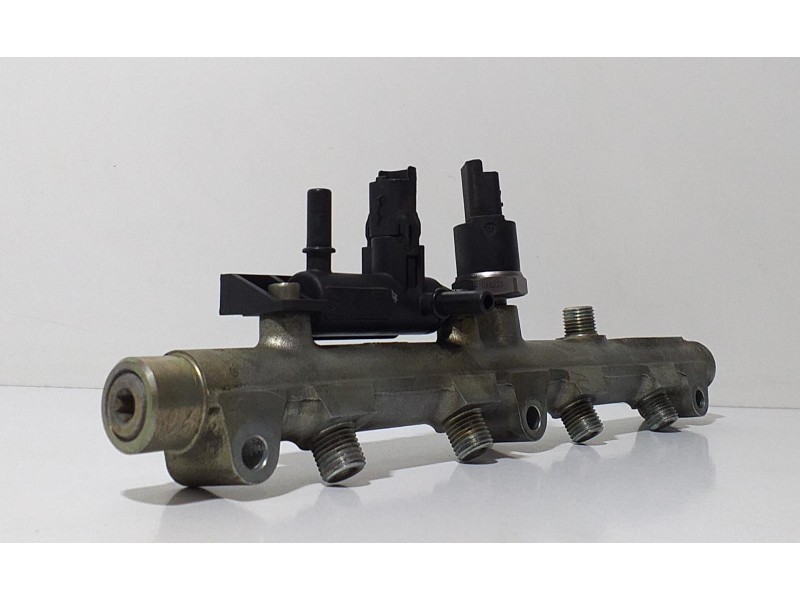 Recambio de rampa inyectora para fiat ulysse (179) 2.0 jtdm cat referencia OEM IAM 0445214017 63840  Recambio de rampa inyectora para fiat ulysse (179) 2.0 jtdm cat referencia OEM IAM 0445214017 63840