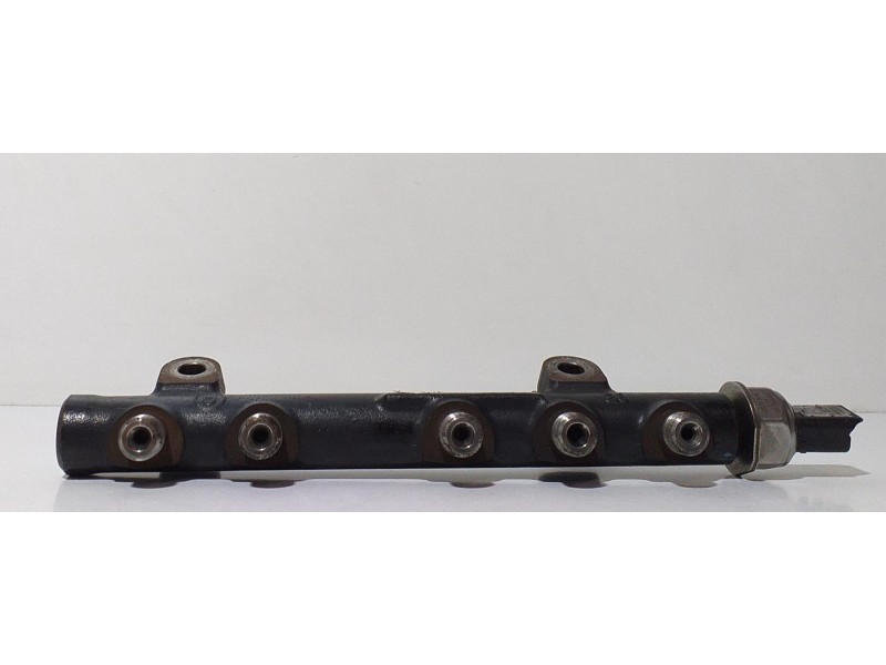 Recambio de rampa inyectora para citroën c4 lim. seduction referencia OEM IAM 9685297580 63845 