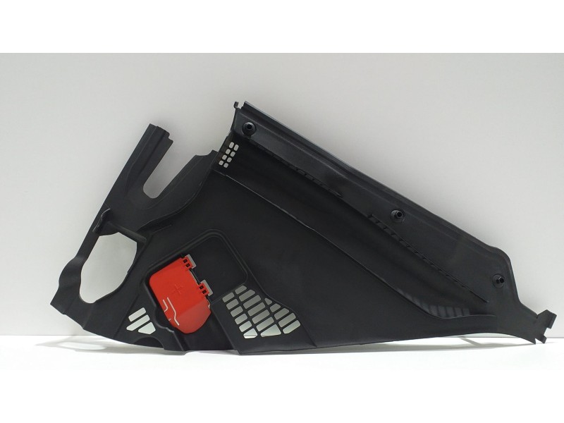 Recambio de molduras delanteras para bmw serie 3 touring (f31) 318d referencia OEM IAM 64319353042 51875 